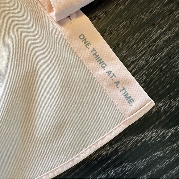 Lululemon Reworked Button Up Long Sleeve Baby Pink Top with Floral Silk Inlay, M - Picture 13 of 13